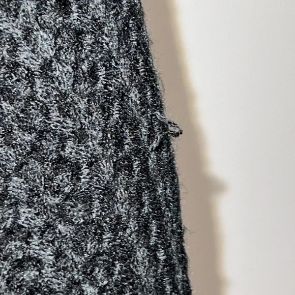 Black Guess tunic sweater, XL - Picture 7 of 10